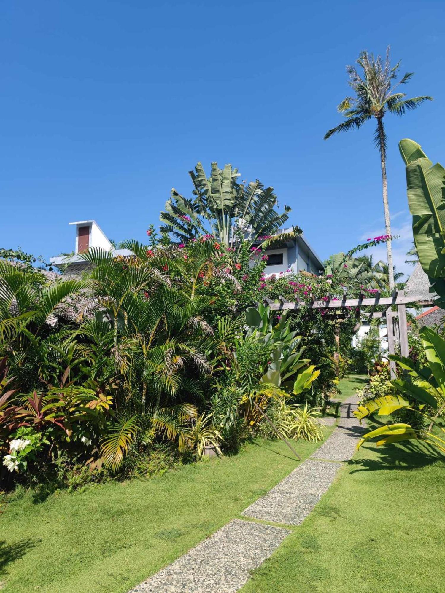Daluyong Beach Resort General Luna  Bagian luar foto