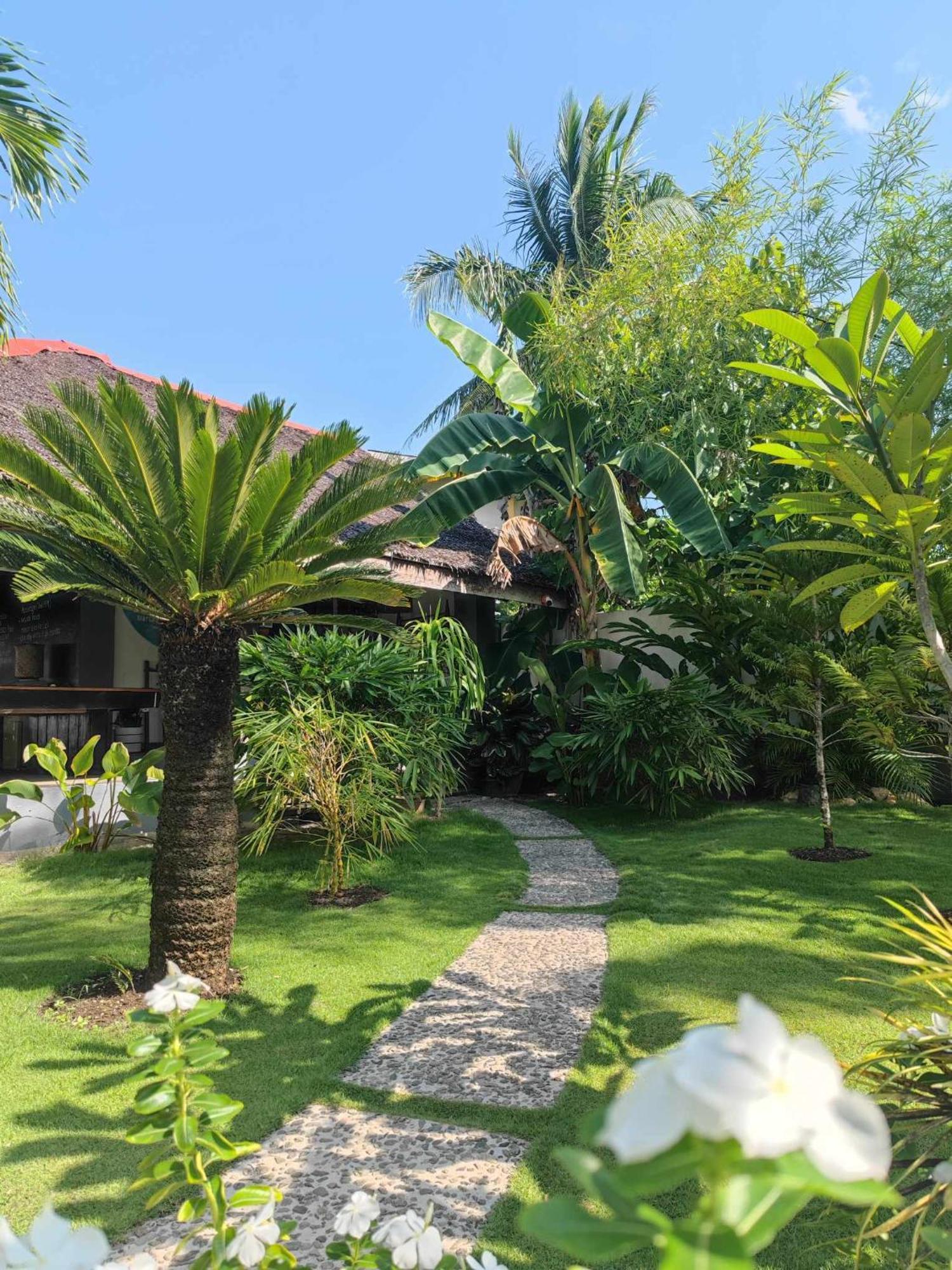 Daluyong Beach Resort General Luna  Bagian luar foto